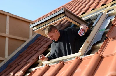 Pose de fenêtres de toit Velux à Échigey